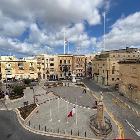The Knight - Heritage & Art Home At Birgu Square Екстериор снимка