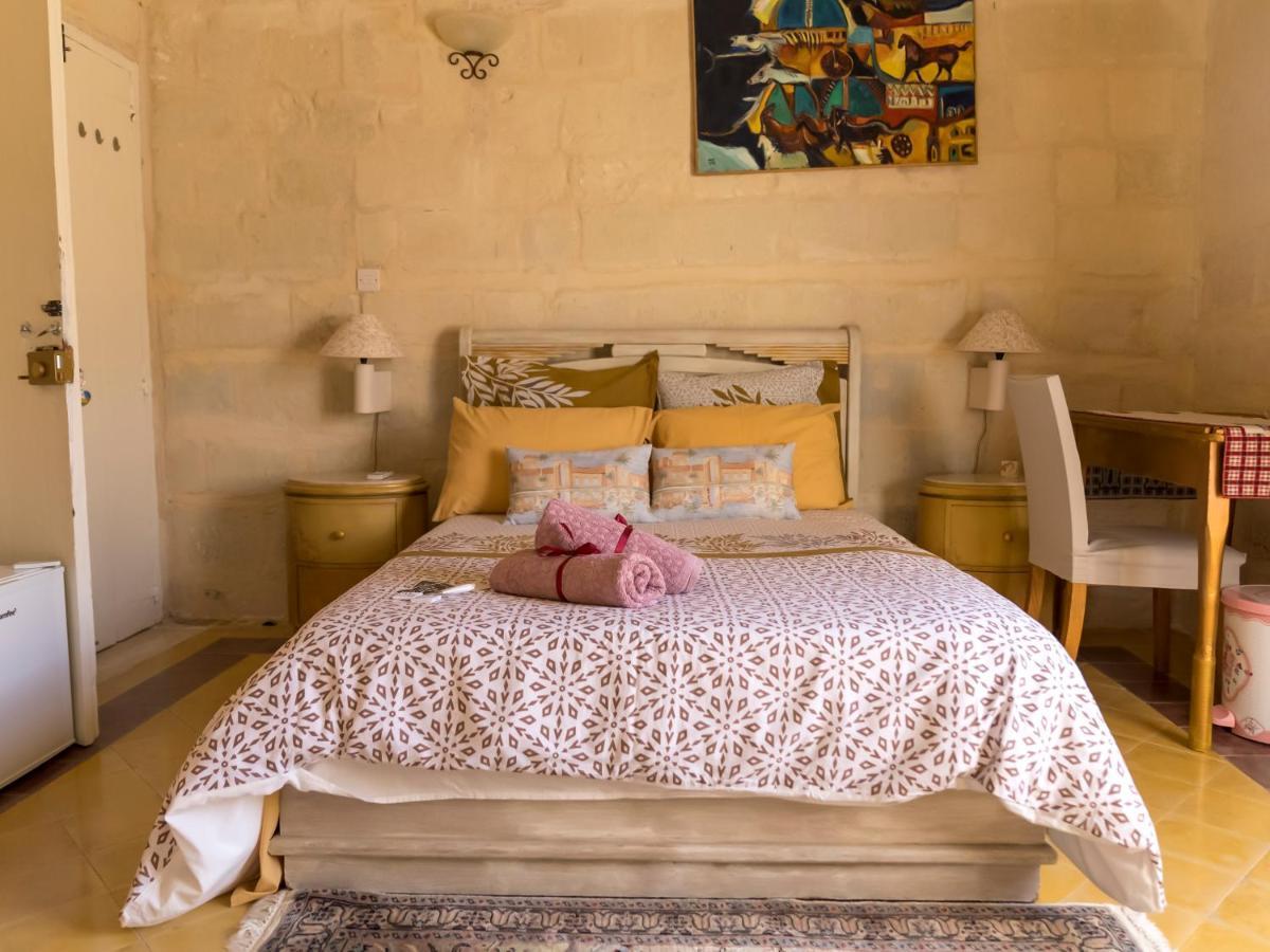 The Knight - Heritage & Art Home At Birgu Square Екстериор снимка