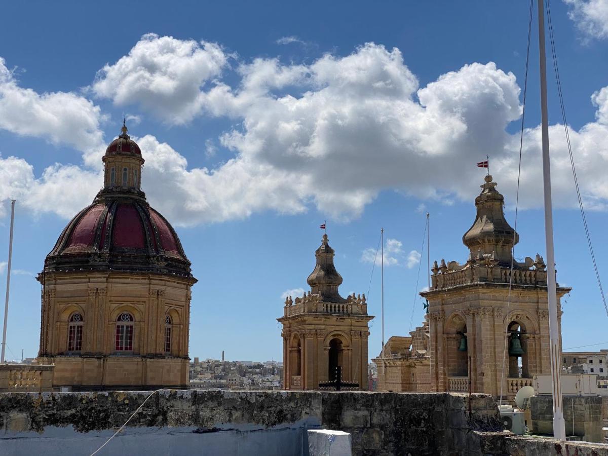 The Knight - Heritage & Art Home At Birgu Square Екстериор снимка