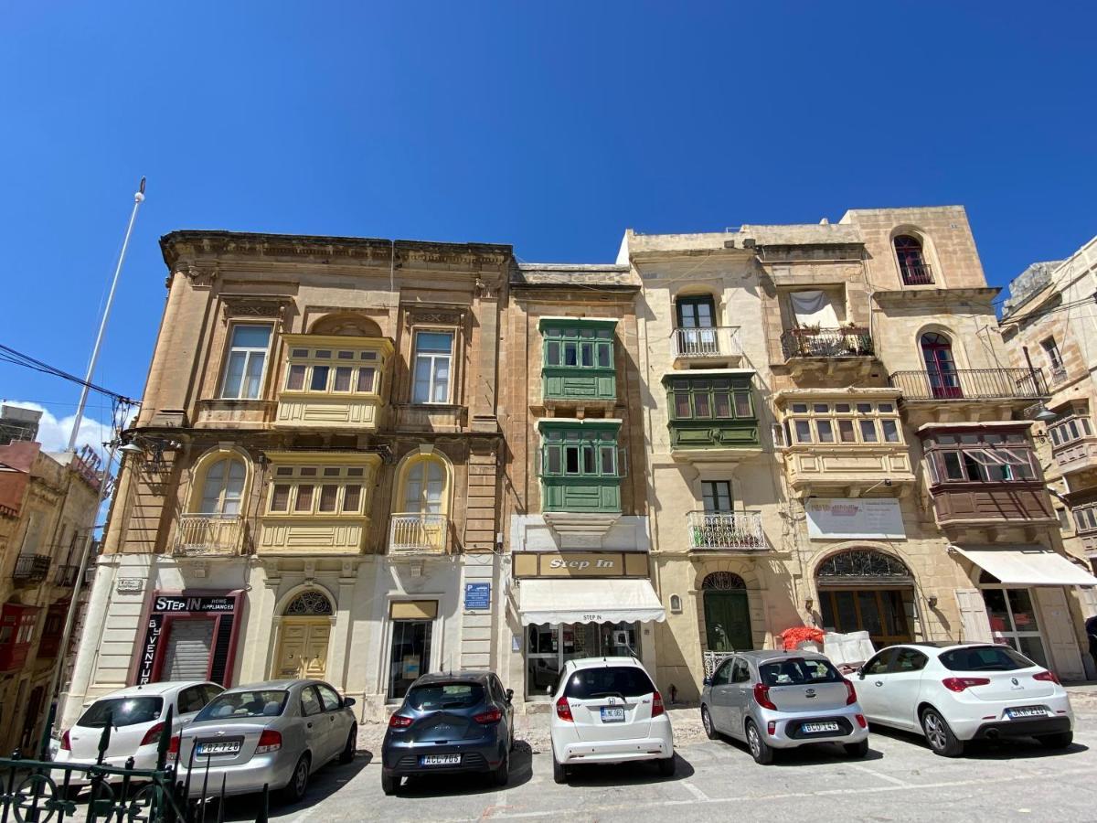 The Knight - Heritage & Art Home At Birgu Square Екстериор снимка