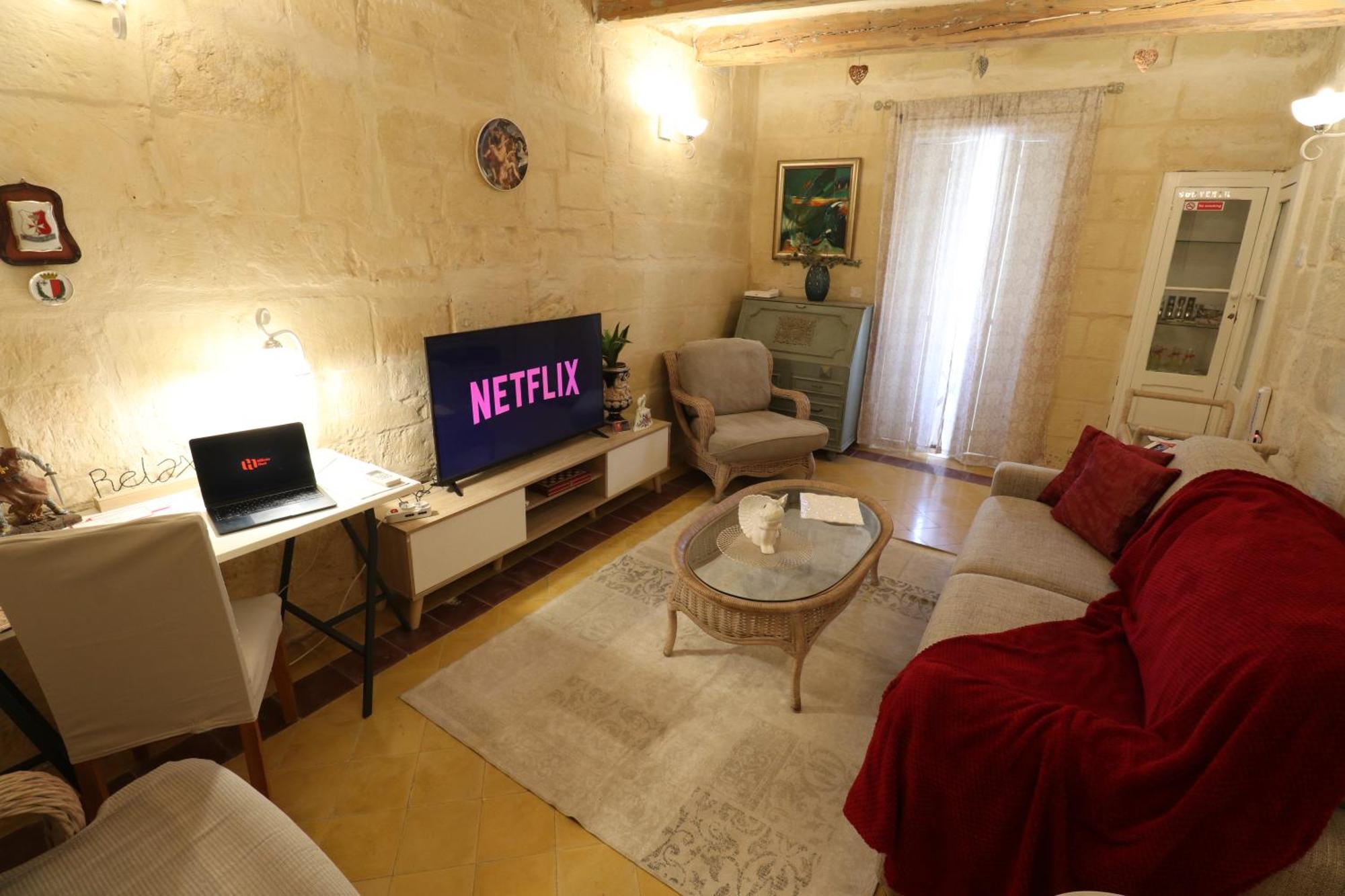 The Knight - Heritage & Art Home At Birgu Square Екстериор снимка