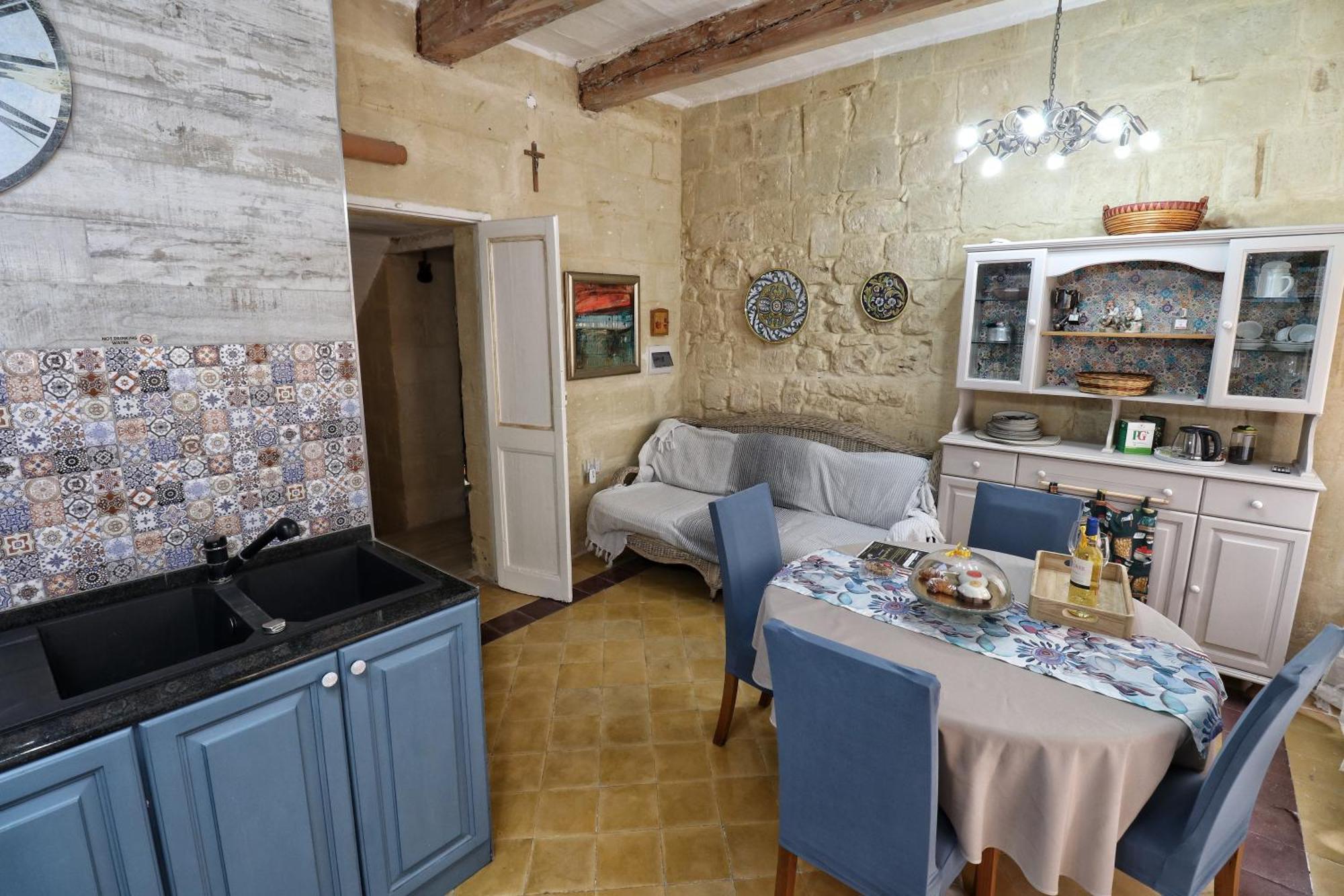 The Knight - Heritage & Art Home At Birgu Square Екстериор снимка