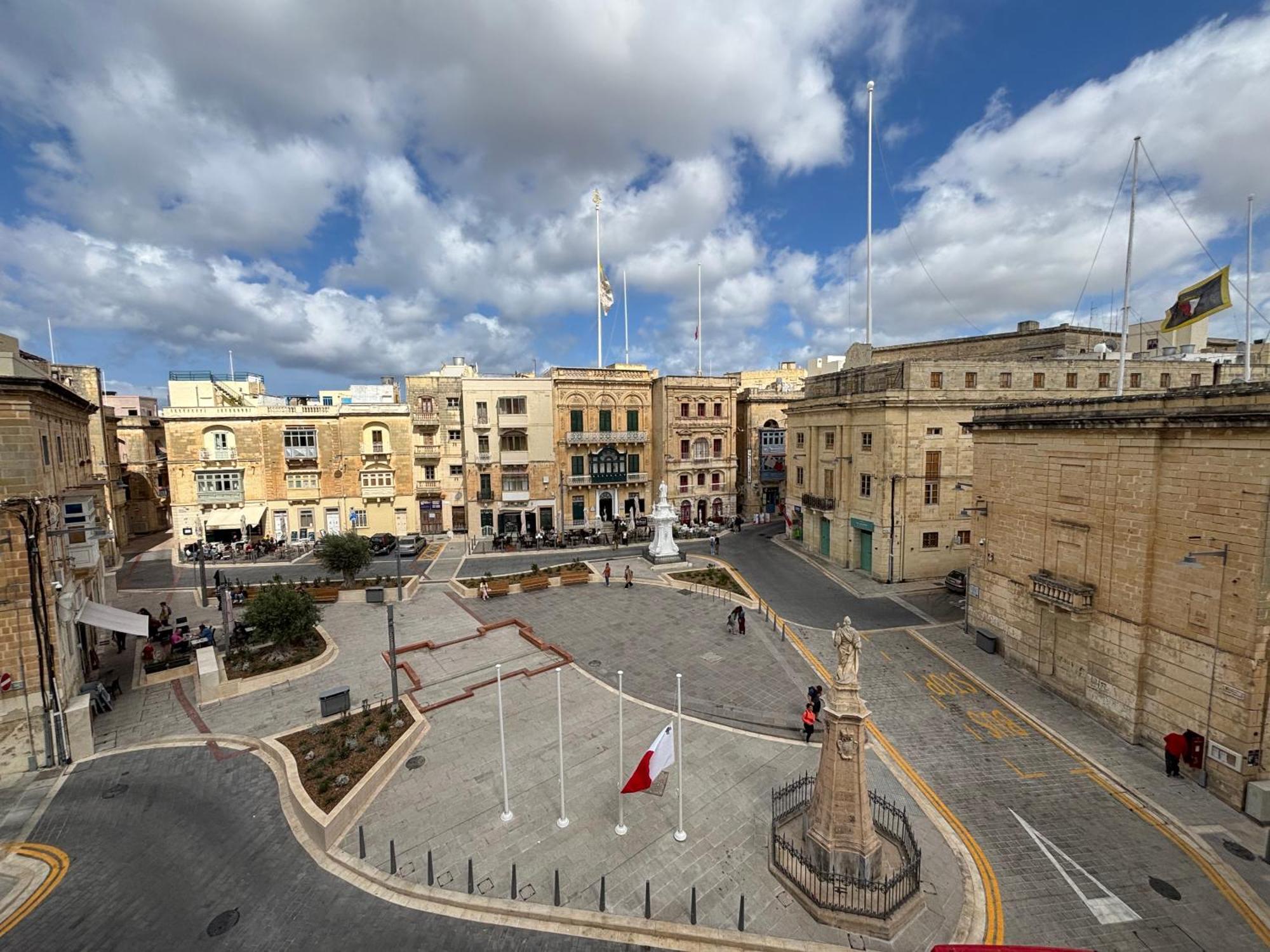 The Knight - Heritage & Art Home At Birgu Square Екстериор снимка
