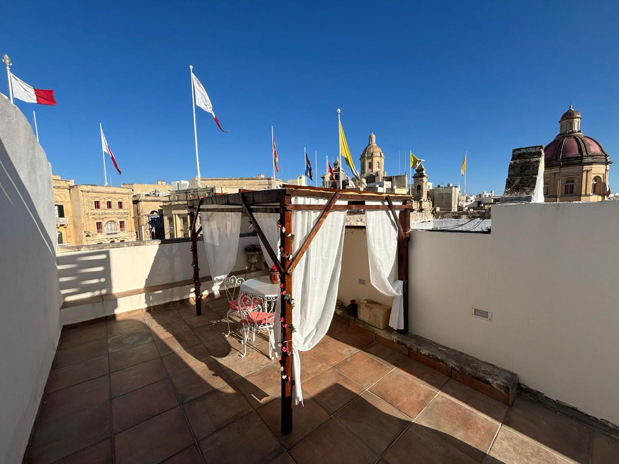 The Knight - Heritage & Art Home At Birgu Square Екстериор снимка